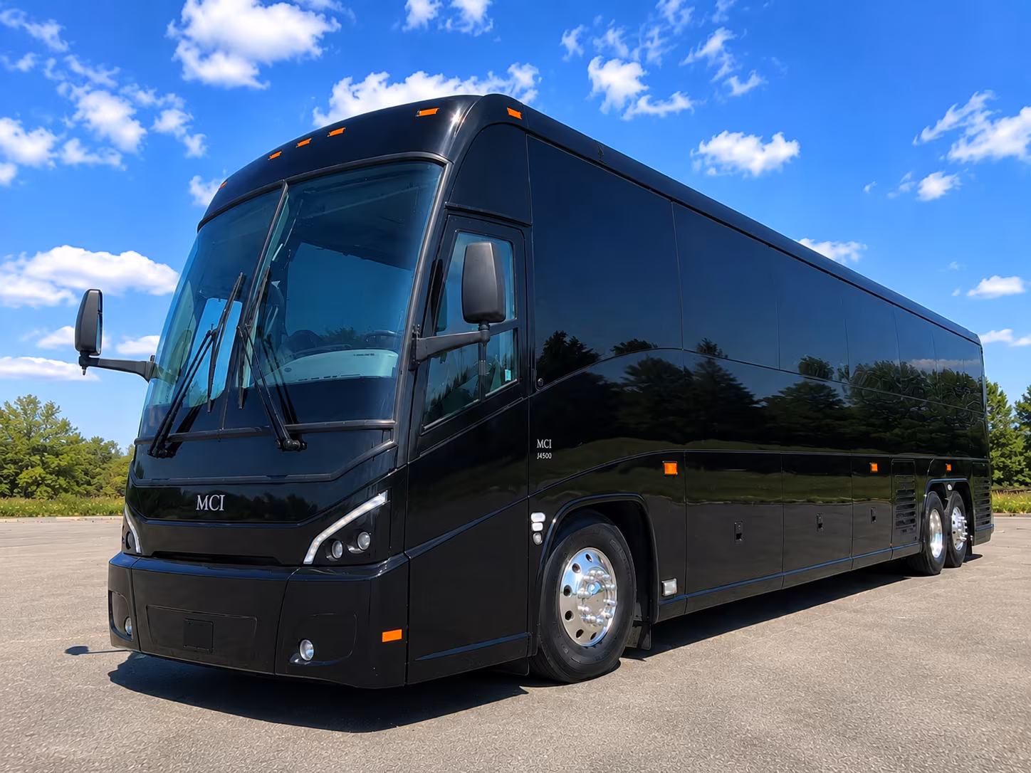 wine tour buses north to new hampshire vineyards and distilleries